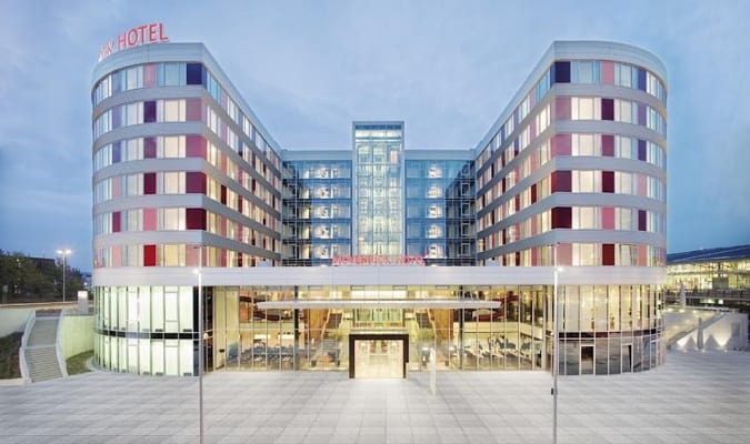 Mövenpick Hotel Stuttgart Airport & Messe