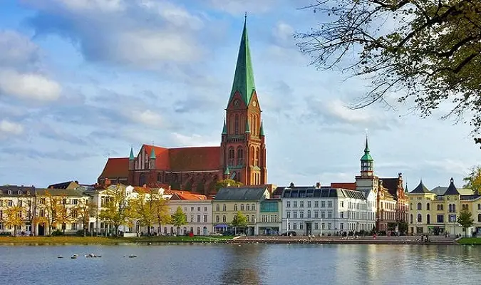 Trem Lübeck Schwerin