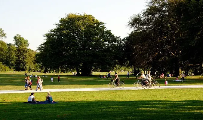 O Englischer Garten é um dos Maiores Parques do Mundo