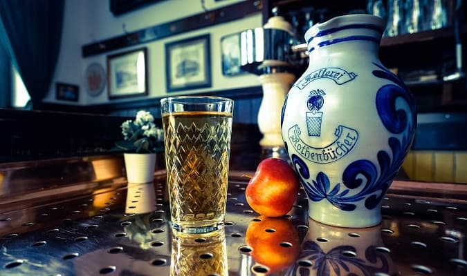 Imperdível em Frankfurt: Experimentar o Apfelwein