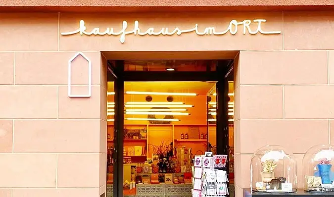 Kaufhaus im ORT Foto